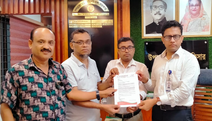 জাতীয় গণমাধ্যম সপ্তাহের স্বীকৃতির দাবির স্মারকলিপি শাহরাস্তি উপজেলার ইউএনও’র  নিকট হস্তান্তর।
