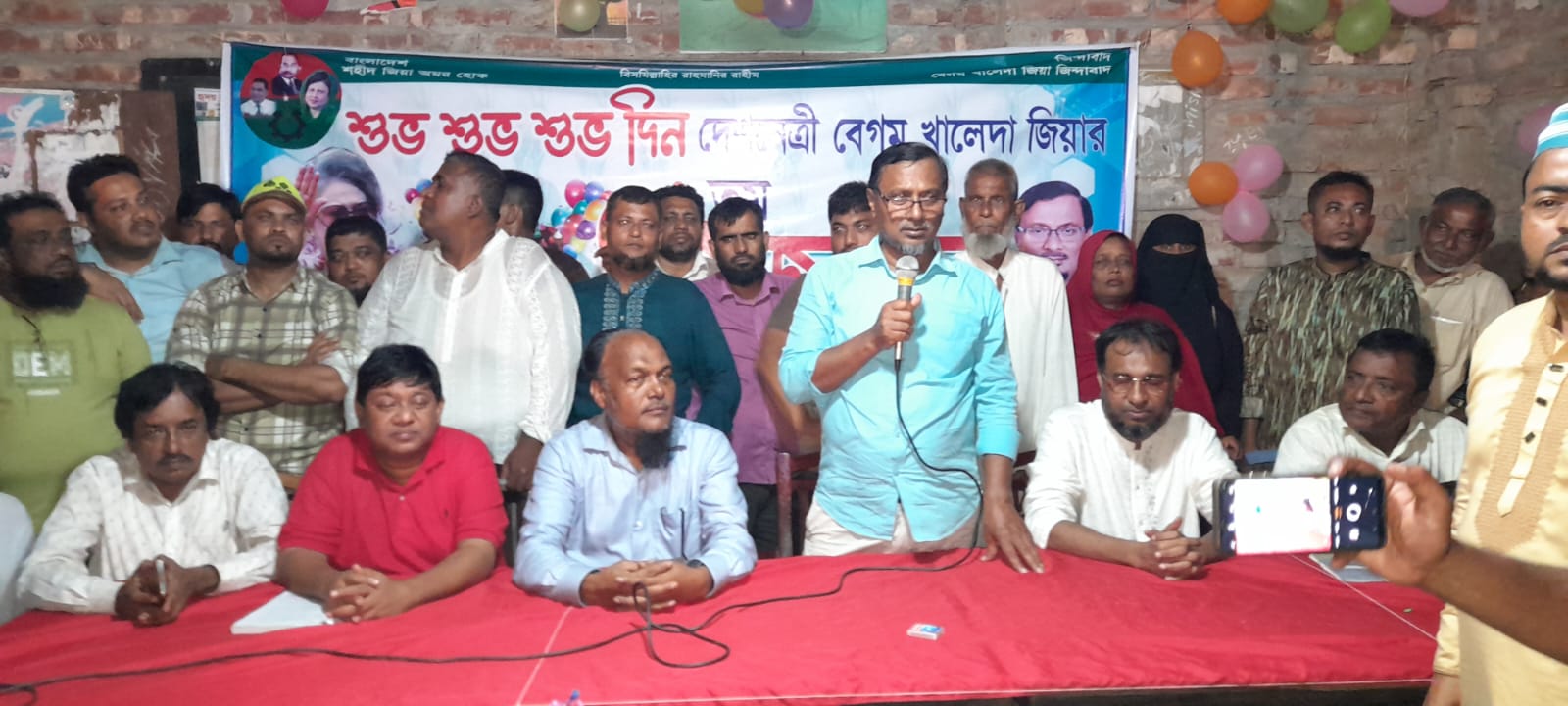 অন্তর্বর্তী সরকারের পাশে থেকে এ সরকারকে সহযোগিতা করতে হবে_______ লায়ন ইঞ্জিনিয়ার মমিনুল হক