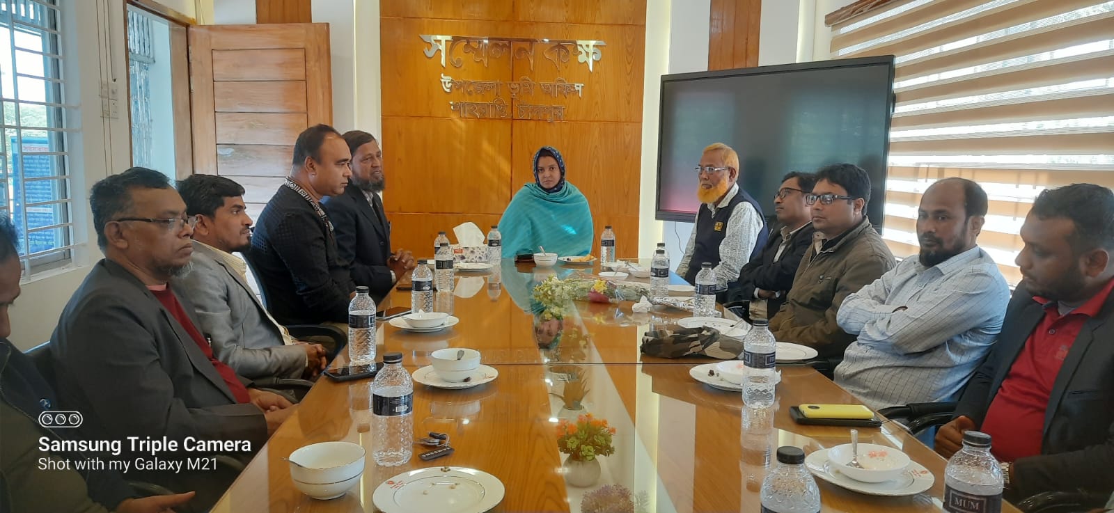 শাহরাস্তিতে বদলিজনিত কারনে বিদায়ী সহকারী কমিশনার রেজওয়ানা চৌধুরীর সঙ্গে প্রেসক্লাব নেতৃবৃন্দের মতবিনিময়