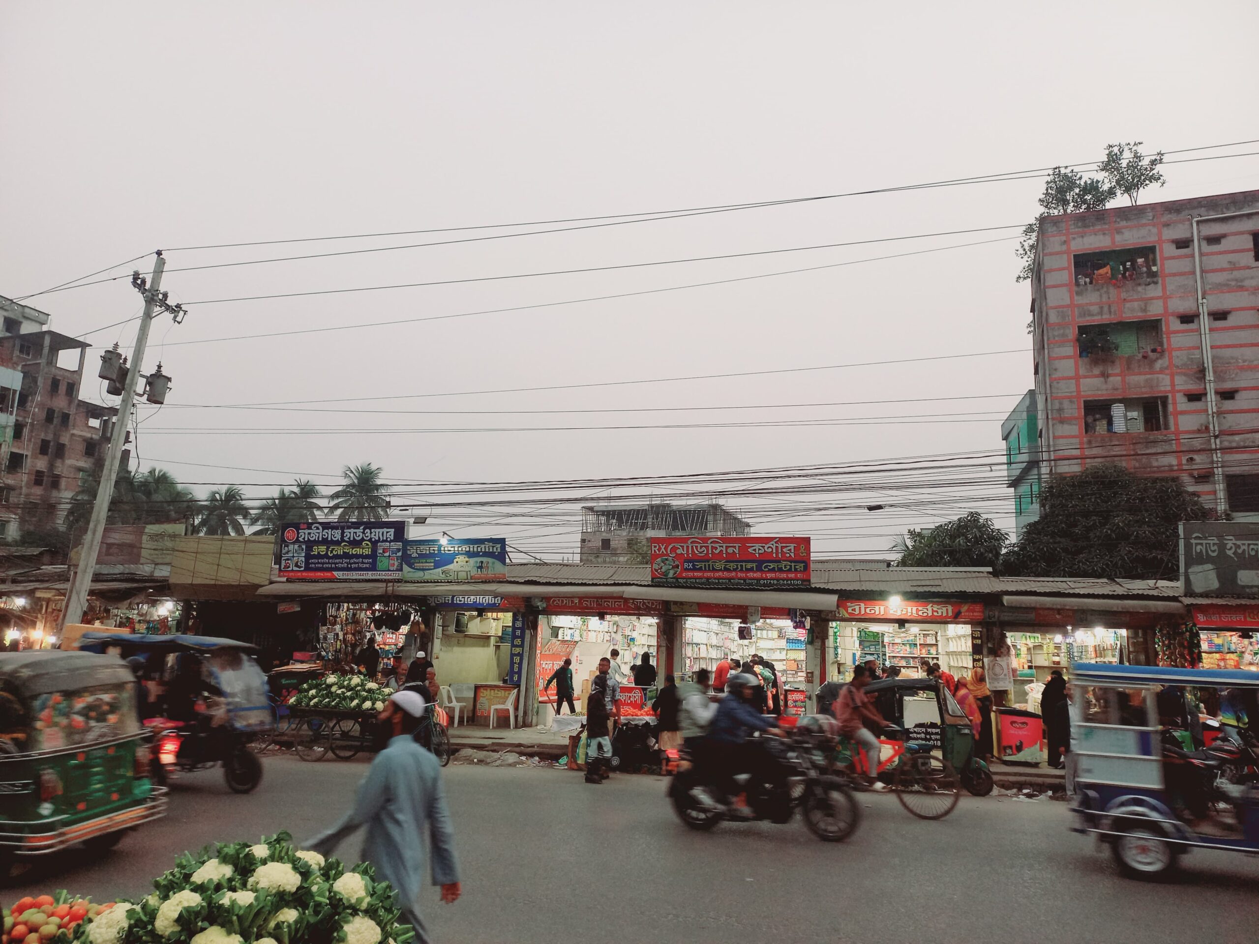 হাজীগঞ্জে লীজের ভিপি সম্পত্তি বেচাকেনার পাঁয়তারা!