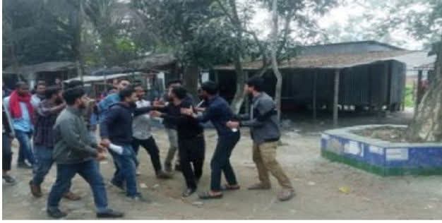 জয় বাংলা’ স্লোগান দিয়ে ছাত্রলীগের হামলা, ৫ সমন্বয়ক সহ কয়েকজন শিক্ষার্থী আহত