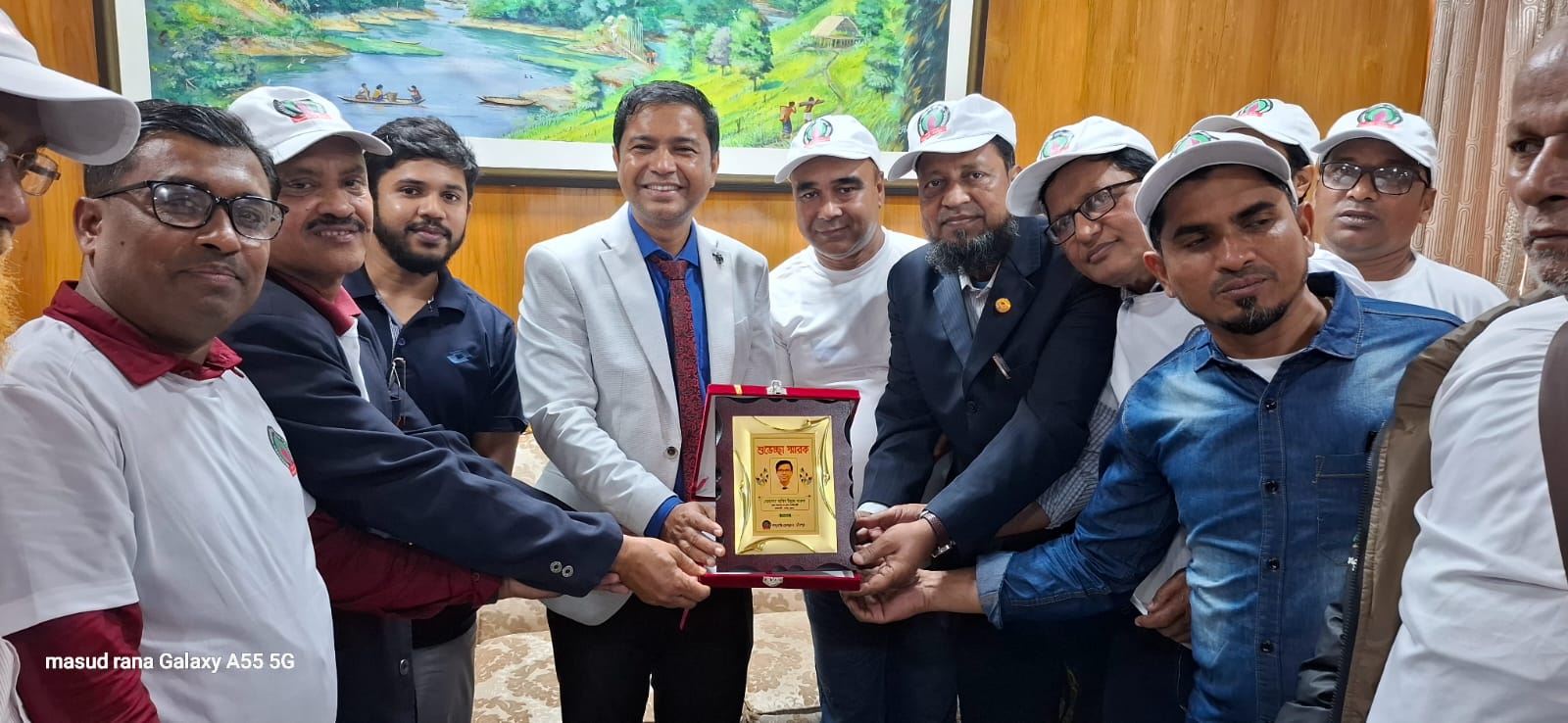 প্রাকৃতিক সৌন্দর্যের লীলাভূমি রাঙামাটিতে চাকুরী করলেও মন পড়ে থাকে শাহরাস্তি উপজেলায়…… জেলা প্রশাসক মোঃ  হাবিব উল্যাহ মারুপ