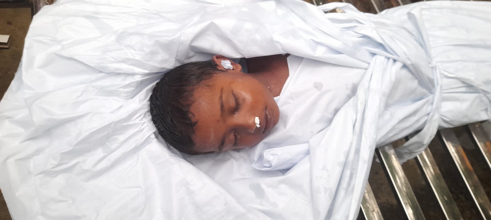 শাহরাস্তির আহমদ নগর পূর্ব পাড়ায়,পানিতে পড়ে শিশুর মৃত্যু।