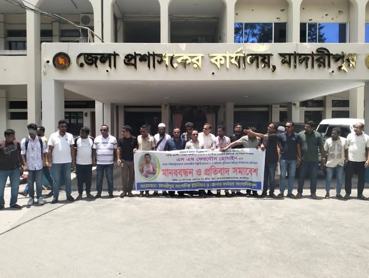 ডাকাতের হামলায় আহত সাংবাদিক; অথচ পুলিশ খুঁজে পায়না