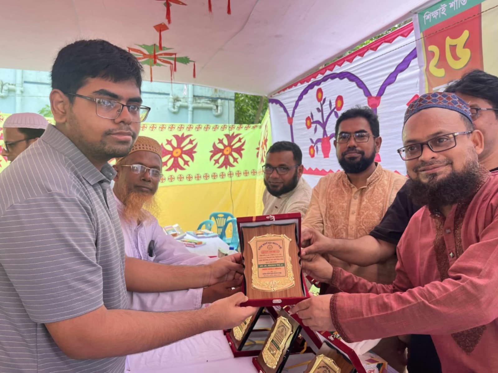 হাজীগঞ্জের ডাটরা আদর্শ ছাত্র সংস্থার রজতজয়ন্তী, সংবর্ধনা ও পুরস্কার বিতরণী অনুষ্ঠিত