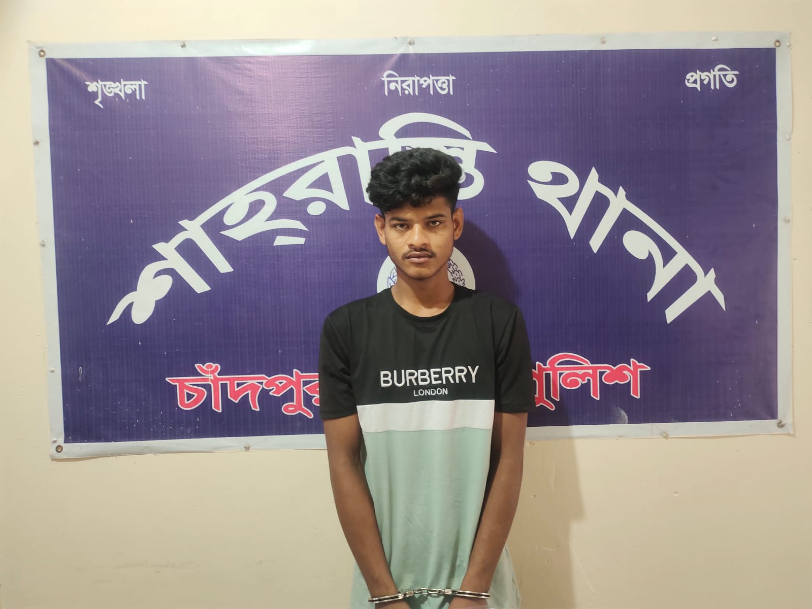 ২০০ পিচ ইয়াবাসহ১ জনকে আটক  করেছে শাহরাস্তির থানা পুলিশ।