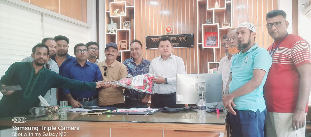 গণমাধ্যমের সৌহার্দ্যপূর্ন সহযোগিতা পেলে, জনগণের জন্য কাজ করতে, সহজতর হয়। .. এসিল্যান্ড হিল্লোল চাকমা