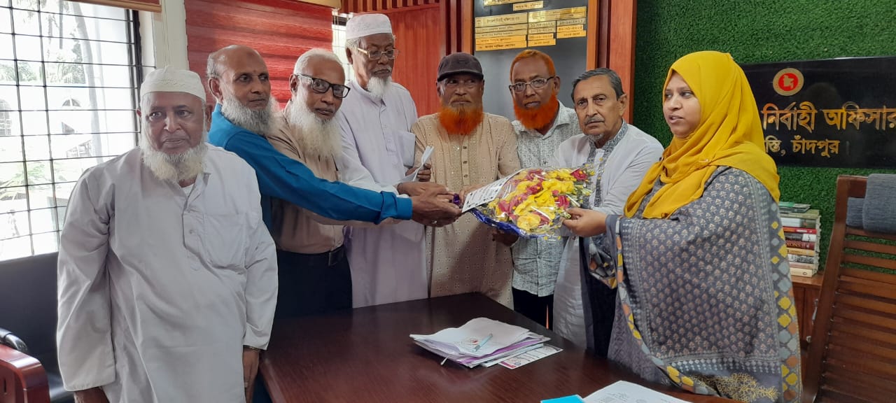 শাহরাস্তিতে  ইউএনও এর সাথে নবগঠিত মুক্তিযোদ্ধা  কমিটির মতবিনিময়