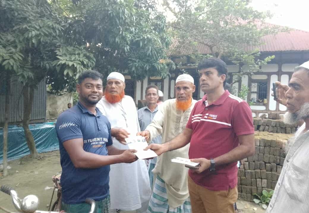 হানারচরে ধানের শীষে ভোট চেয়ে বিএনপি’র অঙ্গ সহযোগী সংগঠনের  গণসংযোগ ও লিফলেট বিতরণ