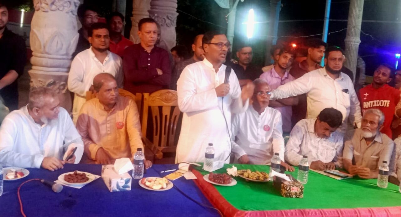 শাহরাস্তির পূজামণ্ডপে বিএনপির নেতৃবৃন্দের পরিদর্শন, সাম্প্রদায়িক সম্প্রীতির বার্তা