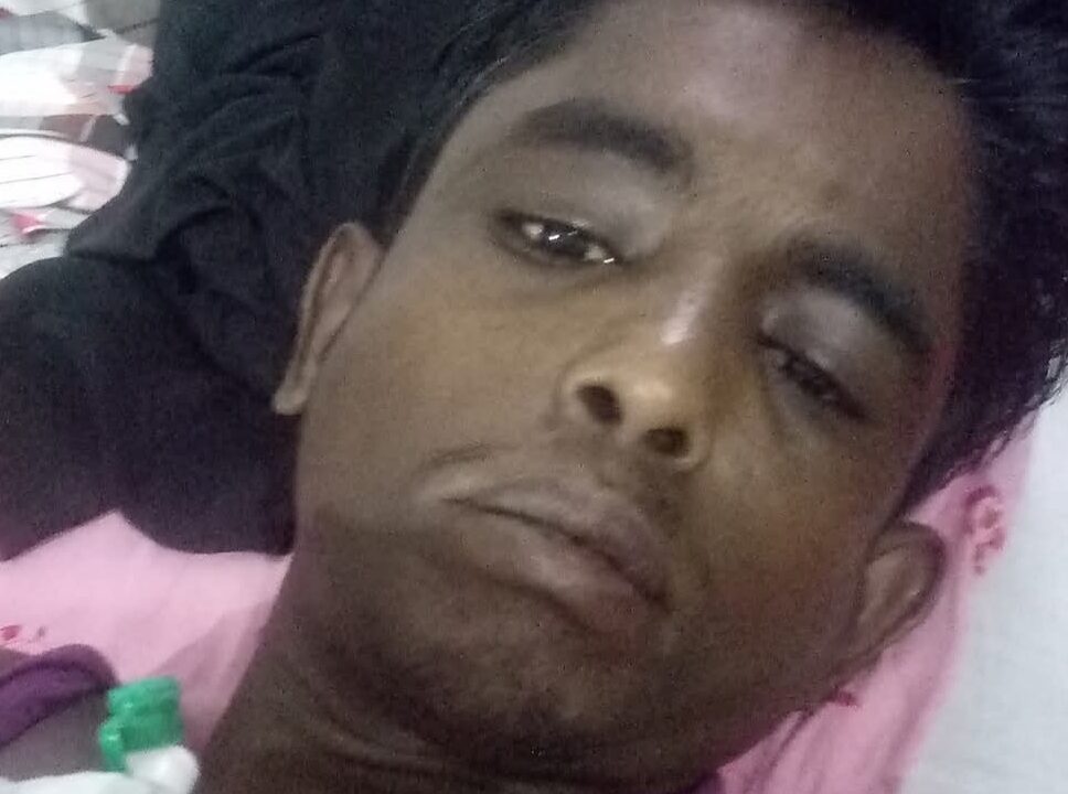 চিকিৎসার টাকা যোগাড় করতে গিয়ে শাহরাস্তিতে ছাদ থেকে পড়ে শ্রমিকের মৃত্যু