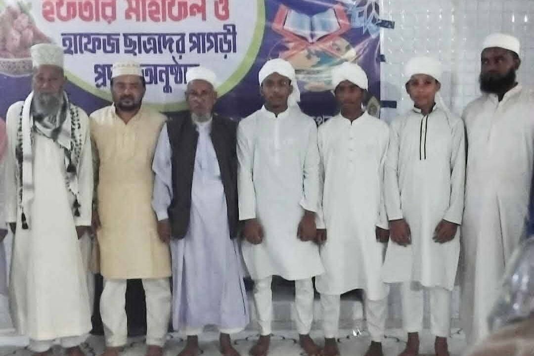 ঐতিহাসিক বদর দিবস উপলক্ষে খিলা বাজারে ইফতার ও দোয়া মাহফিল অনুষ্ঠিত।
