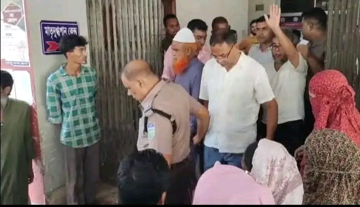 ১৪ কোটি টাকার সরকারি সার কালোবাজারে বিক্রি: শেরপুরে ১৫ ডিলার জেলহাজতে