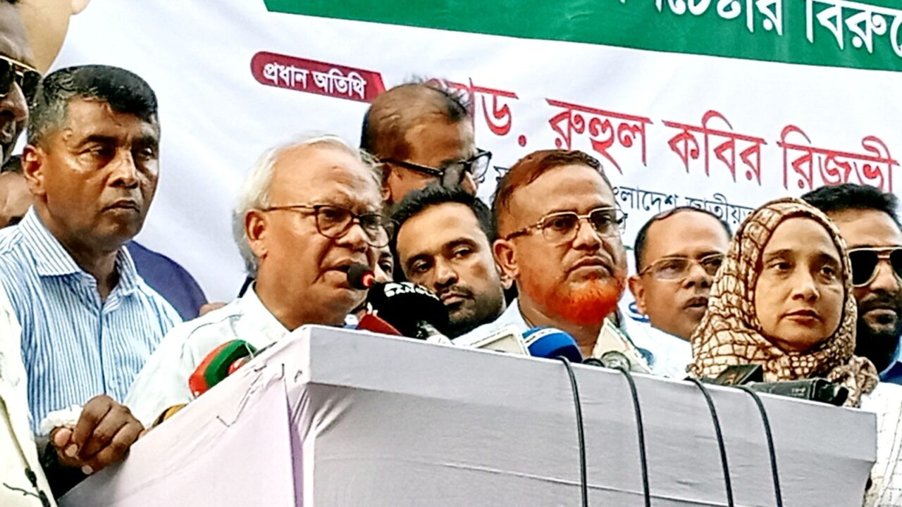 ডিজেলের দাম বাড়িয়েও সরকারের ৭০ টাকা লোকসান-উত্তরায় বিএনপির সমাবেশে রিজভী